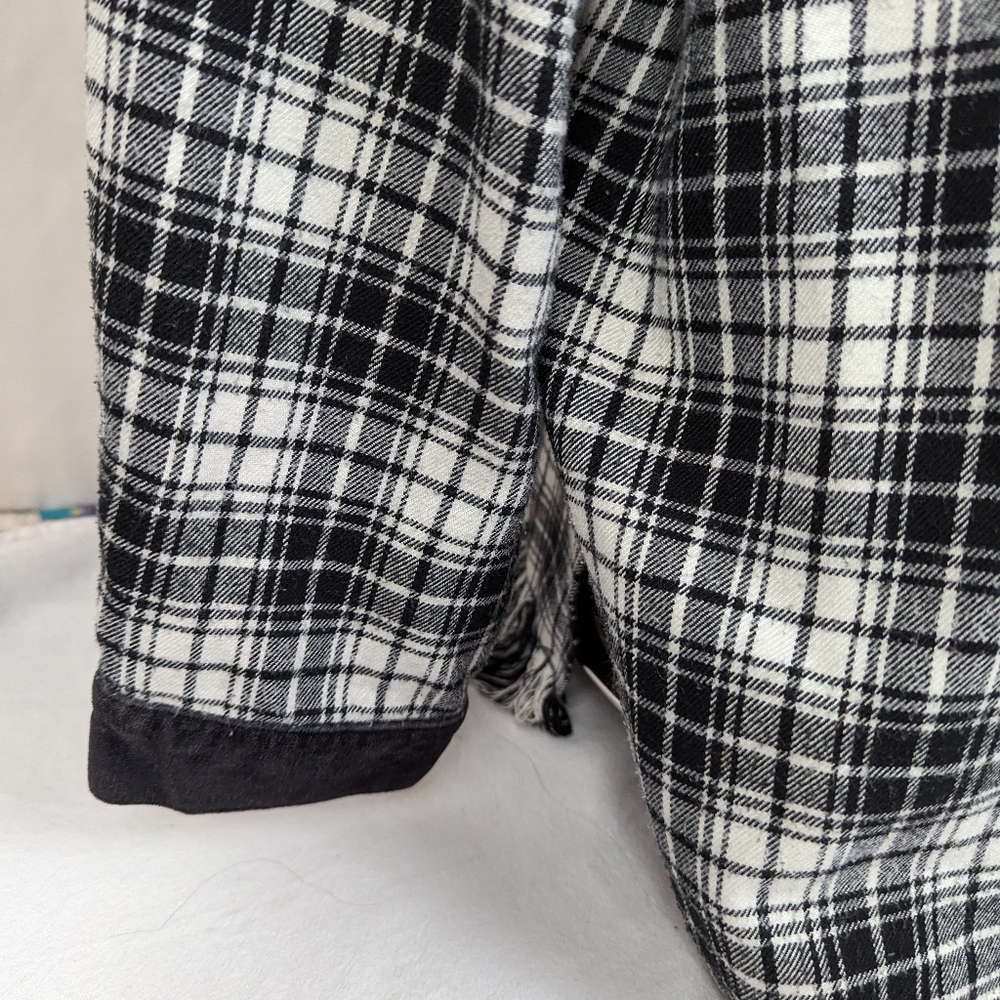 Sex Pistols God Save The Queen B&W Flannel Front Button Shirt w/Fringe XL - Picture 5 of 15